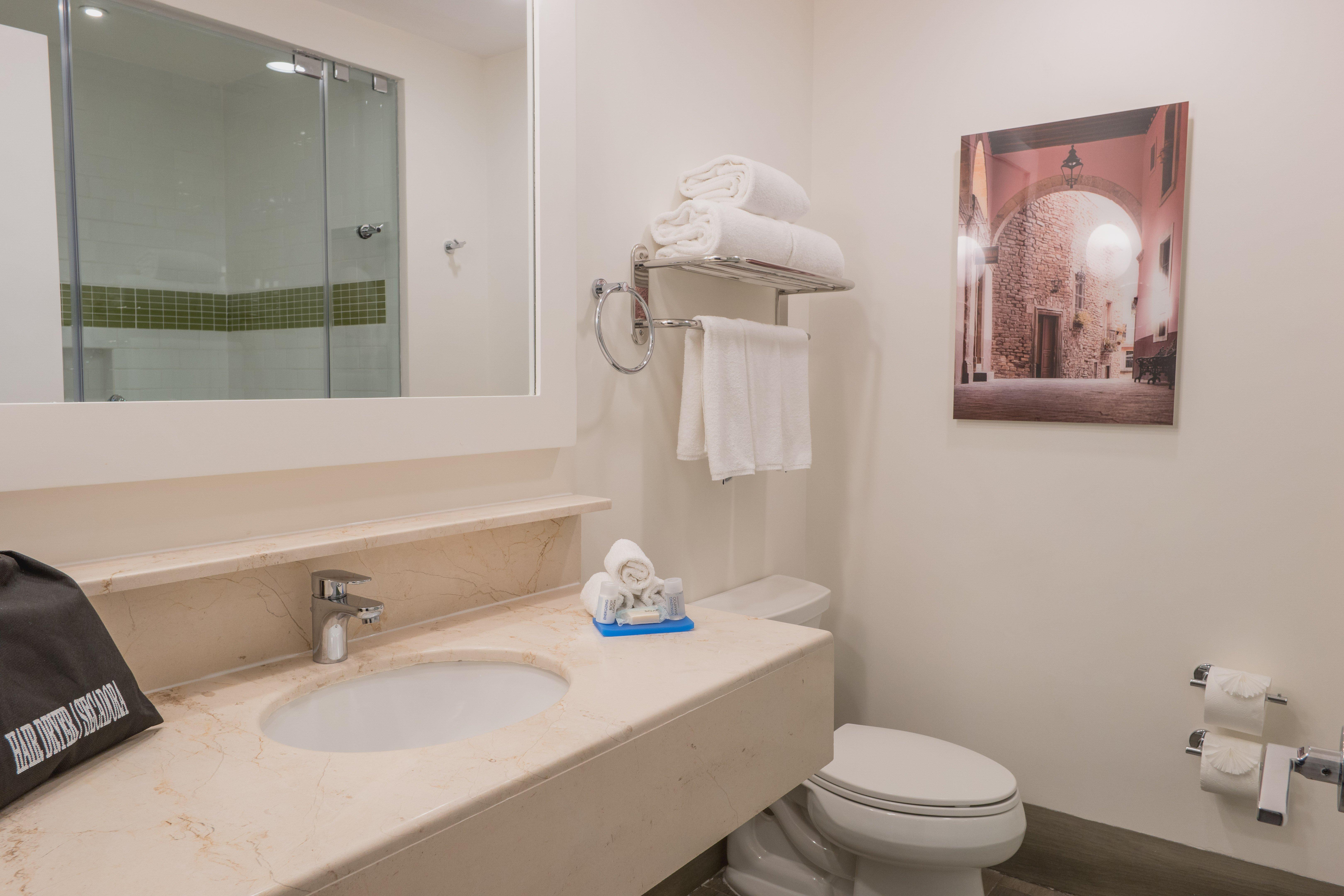 Holiday Inn Express & Suites Silao Aeropuerto Terminal By Ihg Exterior photo